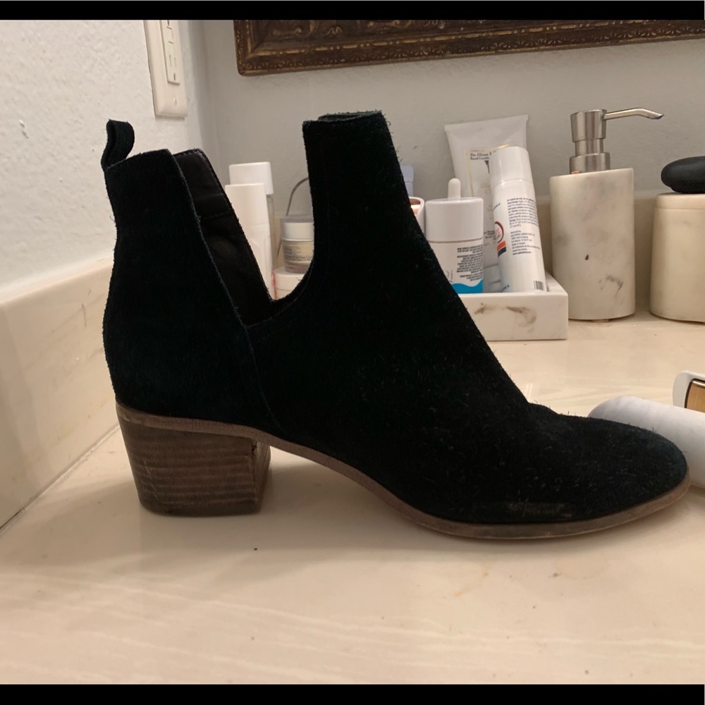 Black suede booties - Picture 1 of 2